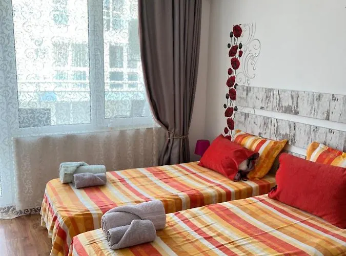 Orange Апартаменты *